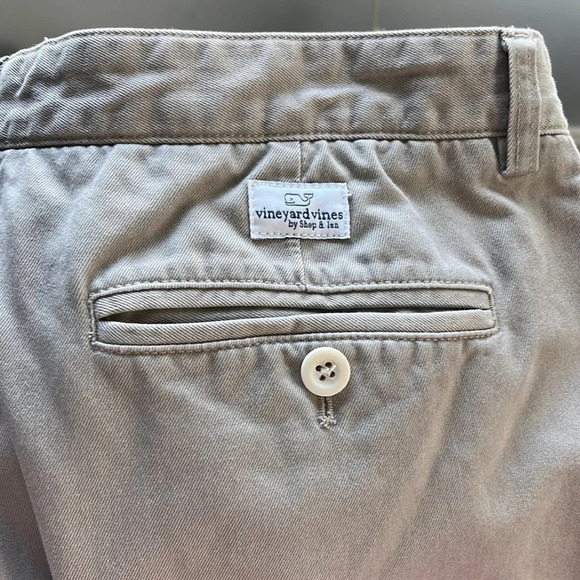 Vineyard Vines Khaki Club Pants Size 36x32 - Picture 5 of 8